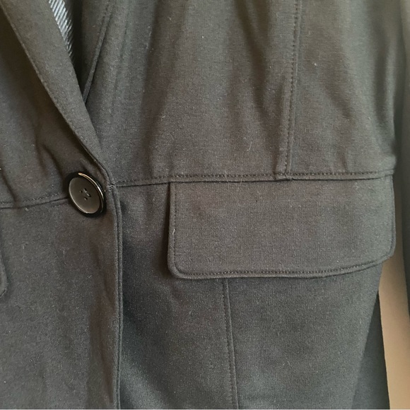 George. Black blazer. Size 8. - Picture 3 of 7